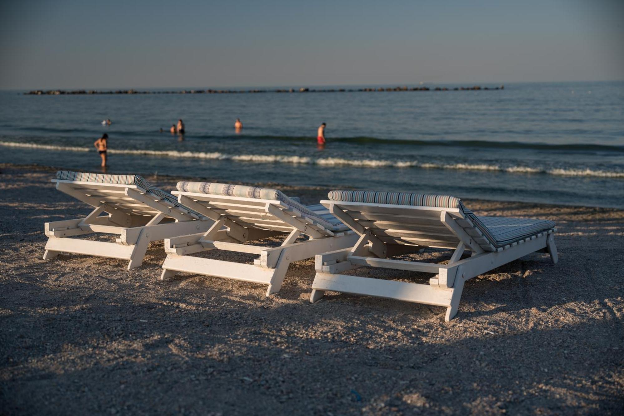 Riva Mamaia Beach Aparthotel Exteriör bild